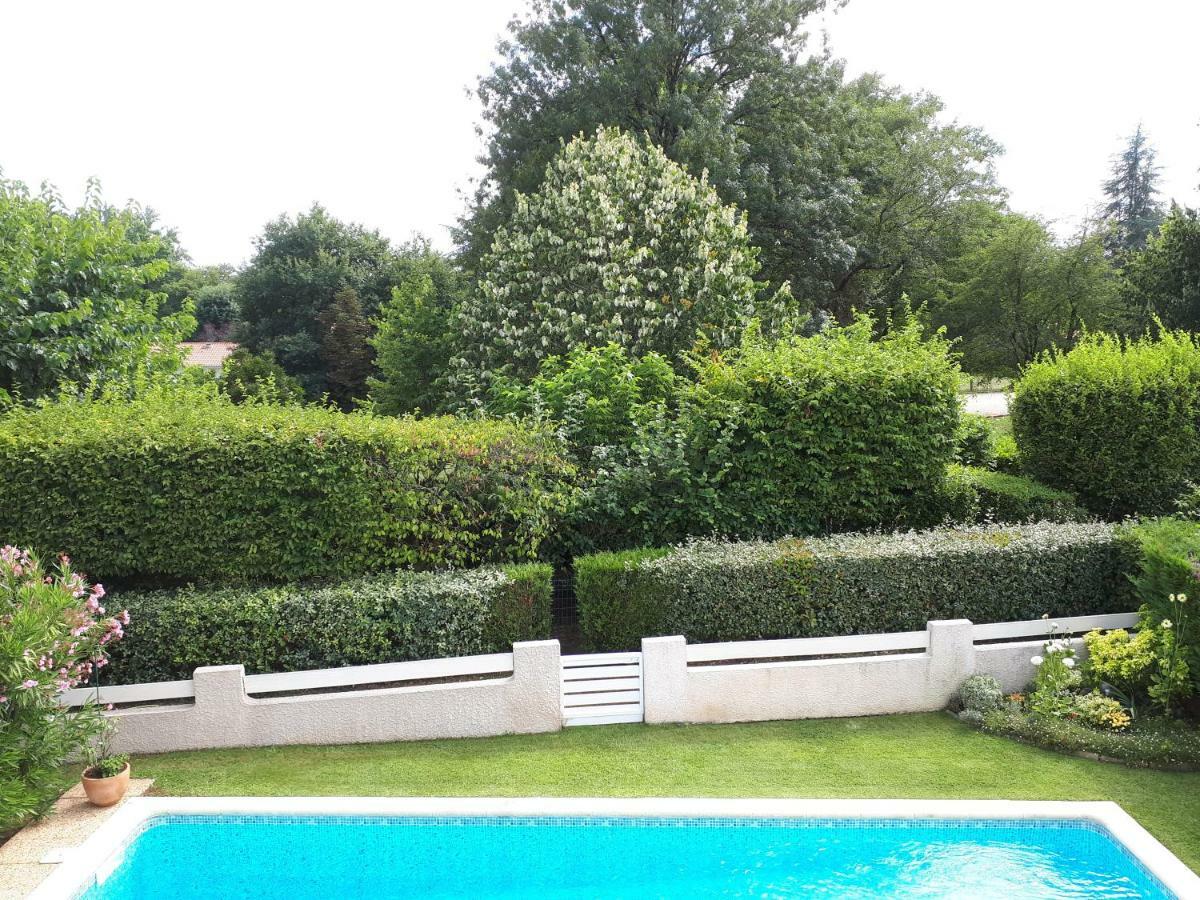 Maison Ruisseau L'Eau Blanche เลโอนญ็อง ภายนอก รูปภาพ